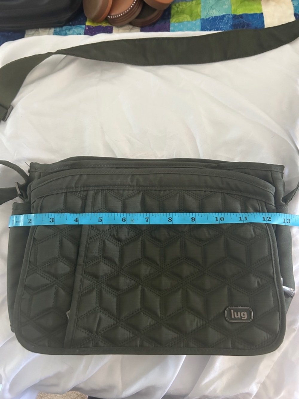 lug Quilted Messenger Bag - Olive
Wings - Picture 2 of 7